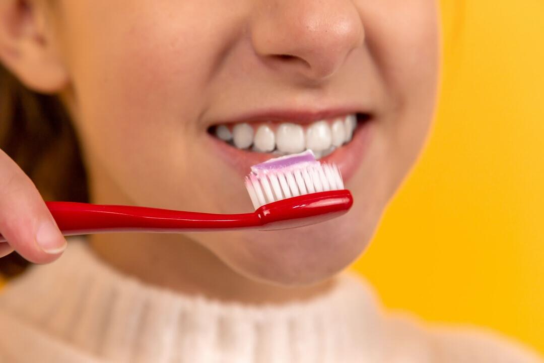 Read more about the article Kids Dental Health Month: Top 5 Tips for Choosing Toothbrush for Kids